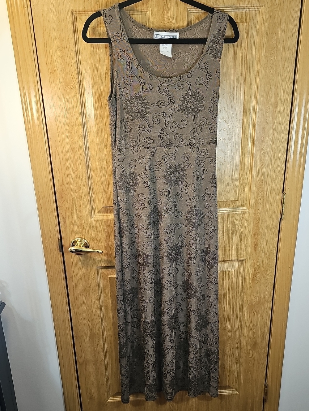 Jessica Howard Brown Floral-Scroll Sleeveless Maxi Dress